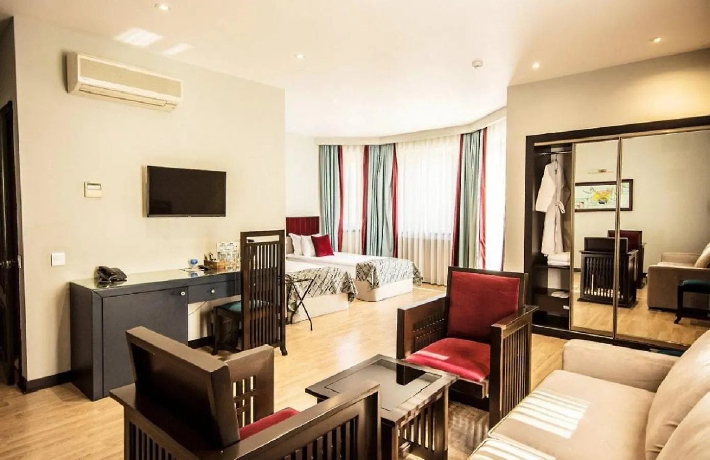 Vitrage Hotel باكو