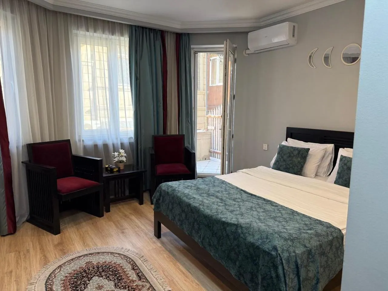 Vitrage Hotel باكو 4*,