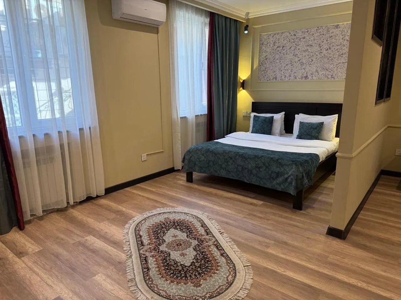 Vitrage Hotel باكو