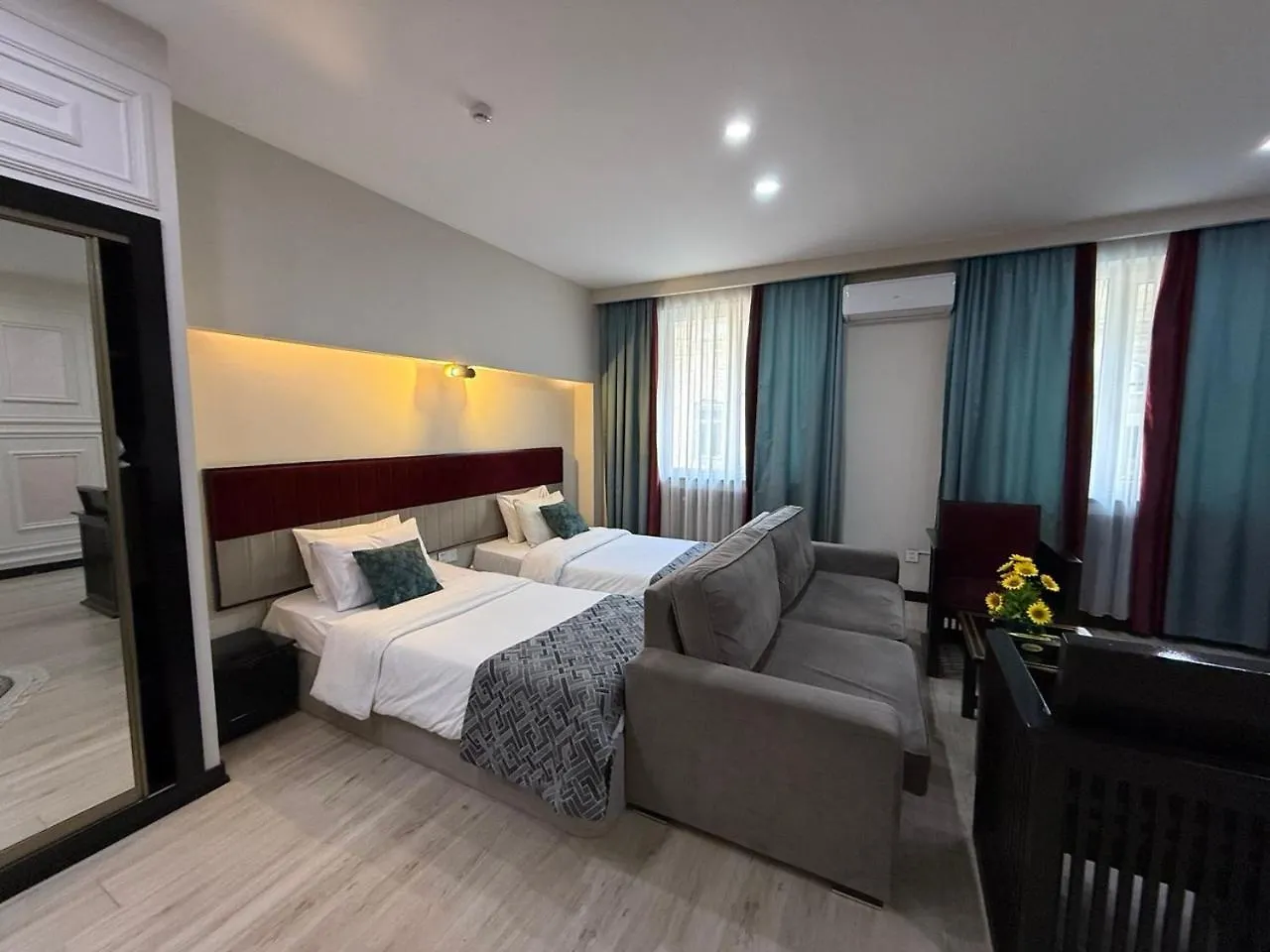 Vitrage Hotel باكو 4*,  أذربيجان